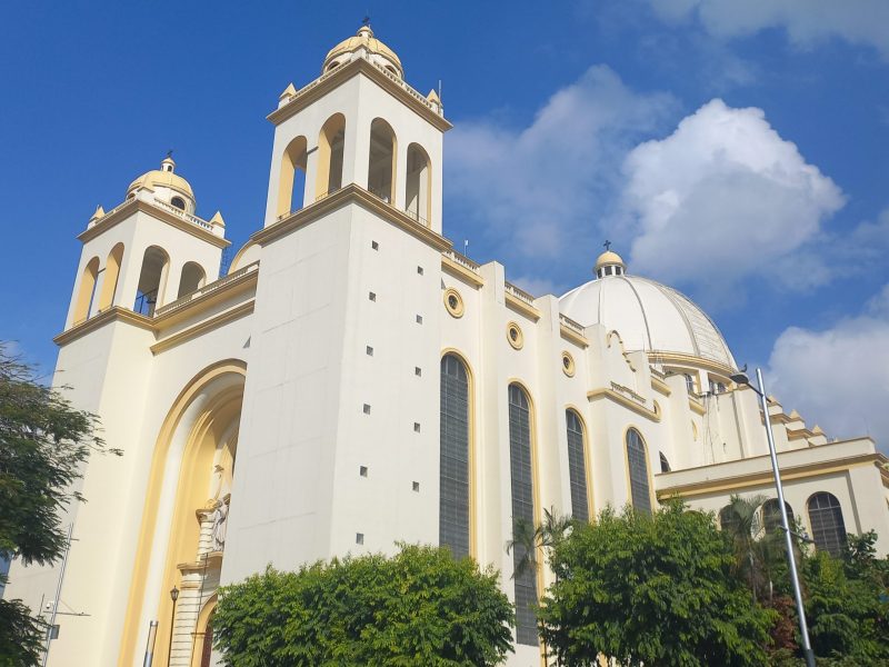 San Salvador City Tour: Must Visit Locations + Pupusas