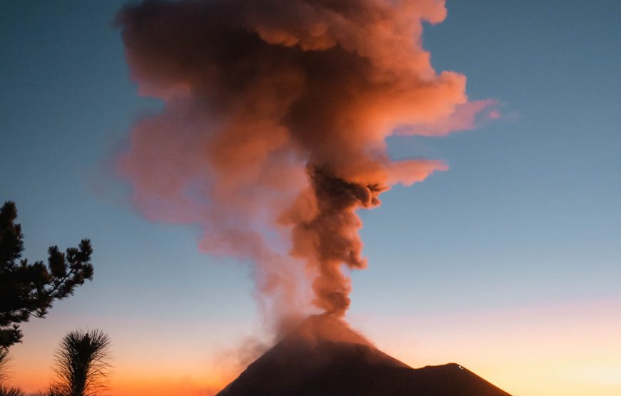2-Day Shared Hiking Tour to Acatenango Volcano from Antigua – 26325P200