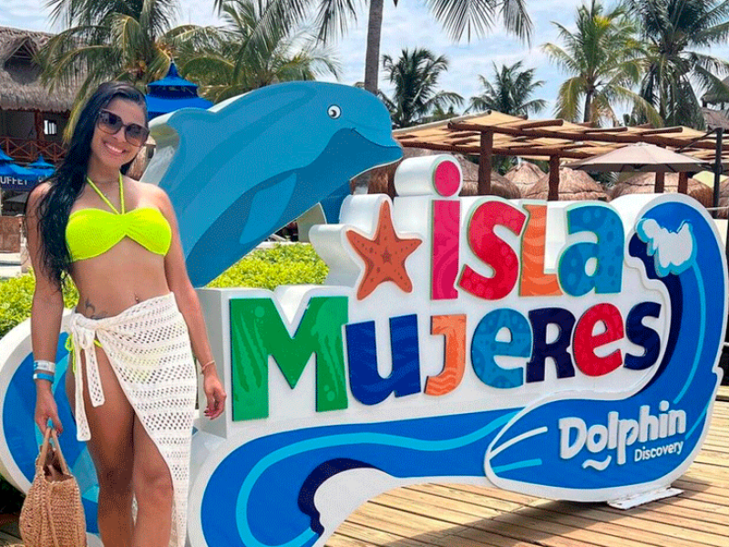 Tropical Bliss: Isla Mujeres & Isla Contoy Getaway in 1 Day